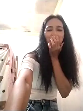 sweet maxine44 online show from May 1, 4:06 am
