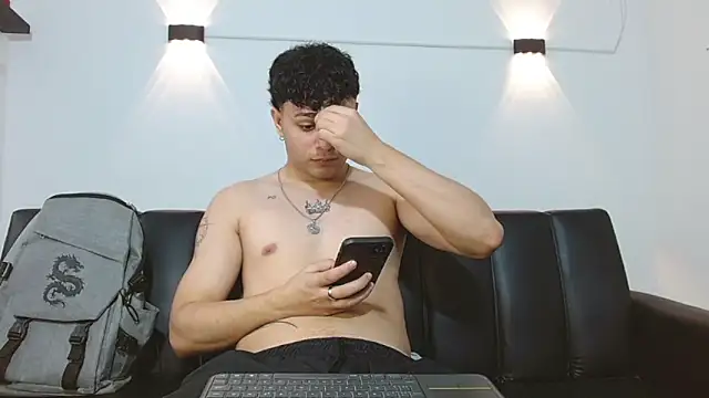 Philip Jons online show from March 9, 9:30 pm