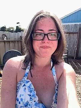 Naomi Blaire online show from April 29, 11:22 pm