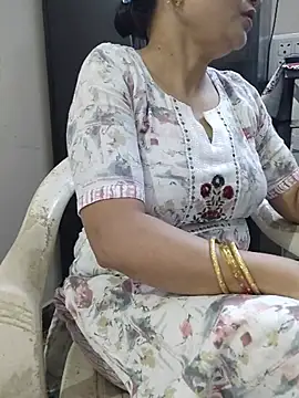 SexybeboX online show from April 30, 5:47 am