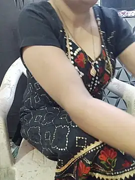 SexybeboX online show from May 2, 6:07 am