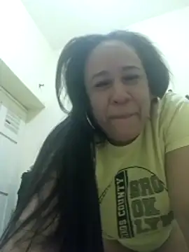 hannah boscovich online show from March 12, 2:50 am