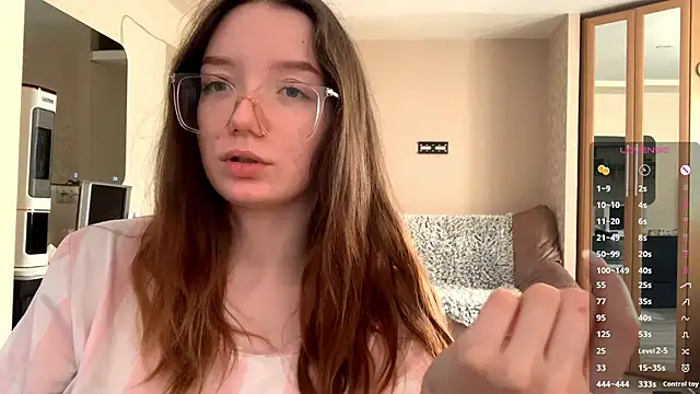 LakendraNoren online show from February 17, 7:05 am