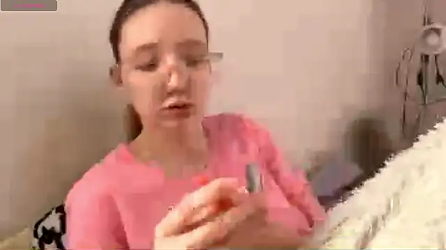 LakendraNoren online show from March 14, 8:09 am