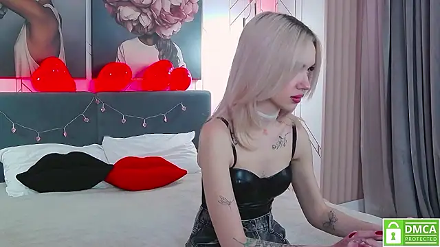 JosephineRowe online show from March 2, 5:08 am