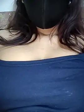 Moody-girl1 online show from February 26, 5:45 pm