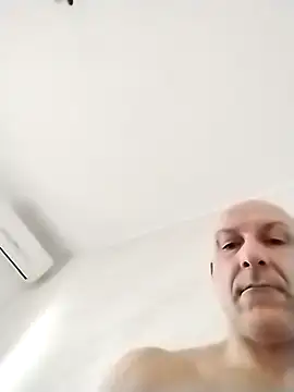 Hardlongbig online show from February 7, 7:45 am