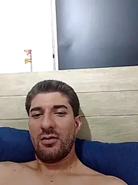 Snapshot of Camilo696903 chatting on June 6, 3:11 am Camilo696903 online show from June 6, 3:11 am