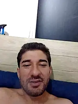 Snapshot of Camilo696903 chatting on June 8, 10:54 pm Camilo696903 online show from June 8, 10:54 pm