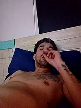 Snapshot of Camilo696903 chatting on June 30, 9:32 am Camilo696903 online show from June 30, 9:32 am