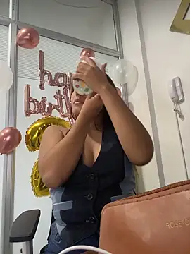 Emily Harpeer online show from February 16, 11:39 am