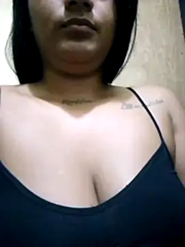 Zoe Renata online show from May 3, 9:59 am