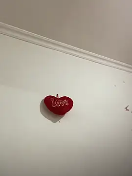 Amber Sinn online show from March 11, 7:42 pm