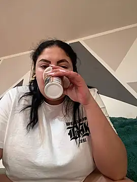 Amber Sinn online show from July 15, 4:18 am