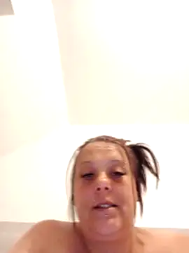 louisa36 online show from April 26, 9:56 pm