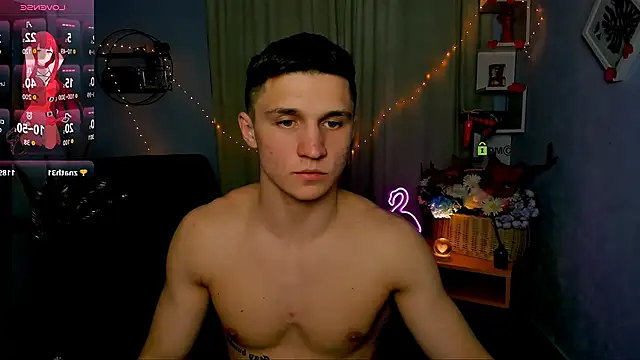 Snapshot of emmanuel_shine chatting on March 20, 8:03 pm emmanuel shine online show from March 20, 8:03 pm