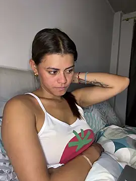 RachelWeisz  online show from March 4, 10:21 am