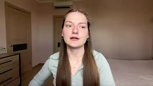 Milayouknow online show from April 29, 11:14 am