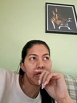 ZeforAitanna online show from March 22, 3:15 pm