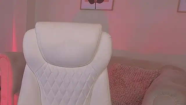katt souza1 online show from July 13, 1:58 pm