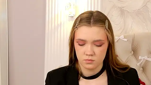 Snapshot of StacyHicks chatting on February 8, 3:26 pm StacyHicks online show from February 8, 3:26 pm