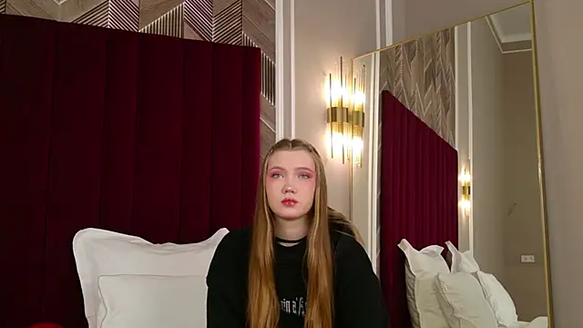 Snapshot of StacyHicks chatting on February 28, 3:13 pm StacyHicks online show from February 28, 3:13 pm