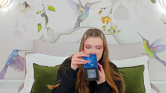 Snapshot of StacyHicks chatting on March 12, 5:13 am StacyHicks online show from March 12, 5:13 am