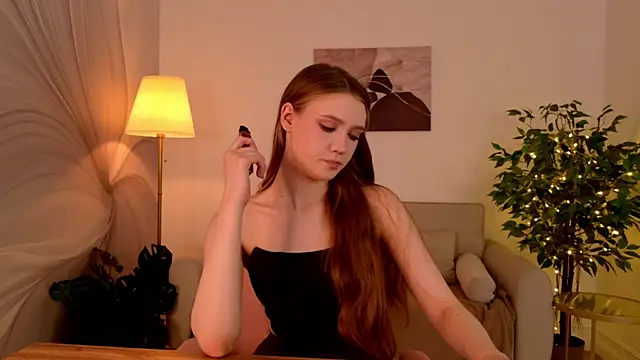 Snapshot of StacyHicks chatting on August 5, 8:22 pm StacyHicks online show from August 5, 8:22 pm