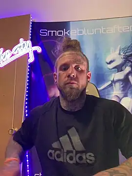 Smokebluntafterblunt online show from April 4, 1:37 am