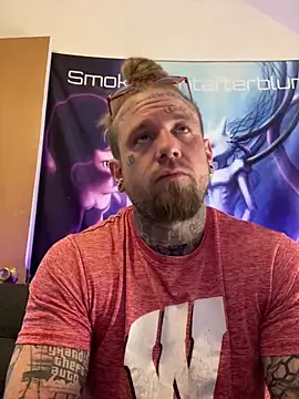 Snapshot of Smokebluntafterblunt chatting on May 4, 2:24 pm Smokebluntafterblunt online show from May 4, 2:24 pm