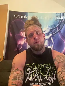 Snapshot of Smokebluntafterblunt chatting on May 11, 1:22 am Smokebluntafterblunt online show from May 11, 1:22 am