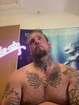 Snapshot of Smokebluntafterblunt chatting on May 26, 10:22 am Smokebluntafterblunt online show from May 26, 10:22 am