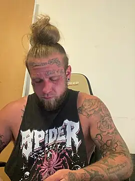 Snapshot of Smokebluntafterblunt chatting on July 5, 4:19 am Smokebluntafterblunt online show from July 5, 4:19 am