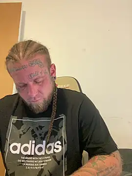Snapshot of Smokebluntafterblunt chatting on July 17, 1:18 pm Smokebluntafterblunt online show from July 17, 1:18 pm
