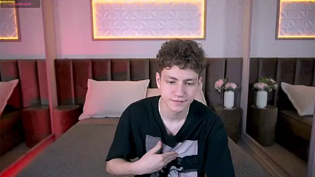 StefanBev online show from February 11, 7:30 pm