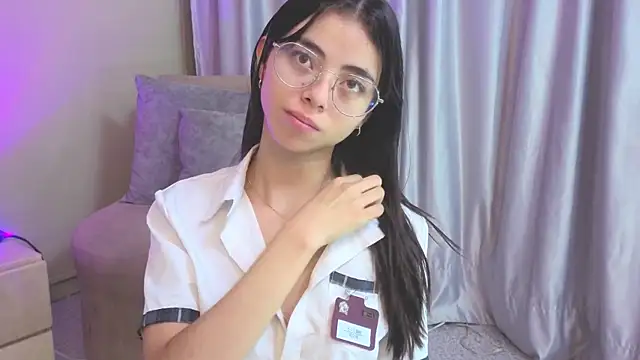 Snapshot of Mia_Naive chatting on June 3, 12:08 pm Mia Naive online show from June 3, 12:08 pm