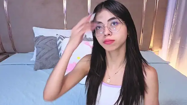 Mia Naive online show from June 30, 12:28 pm