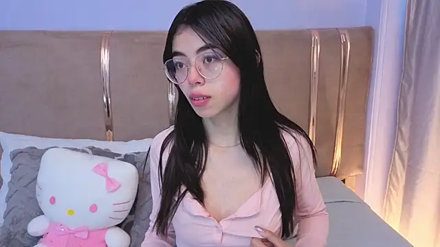 Mia Naive online show from July 21, 12:18 pm