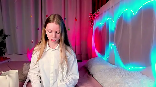 lada2k4 online show from July 3, 5:03 am