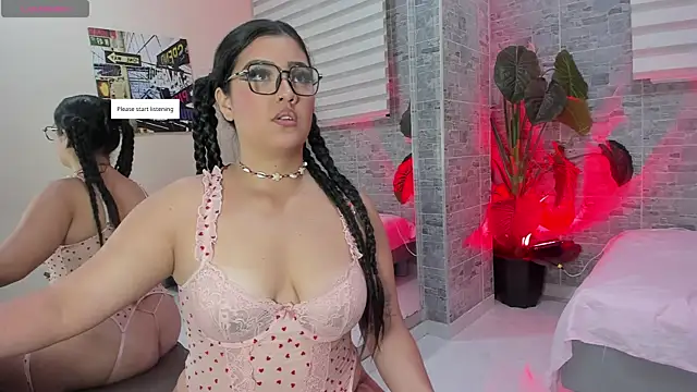 JoycePierce online show from April 25, 12:30 pm