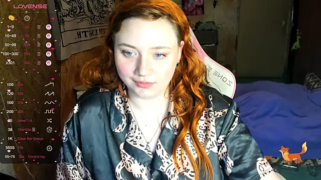 shamy lily online show from April 4, 7:11 pm
