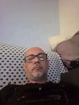 pareja47 online show from April 27, 11:03 pm