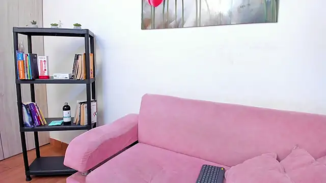 Kitty f00x online show from June 11, 7:23 pm