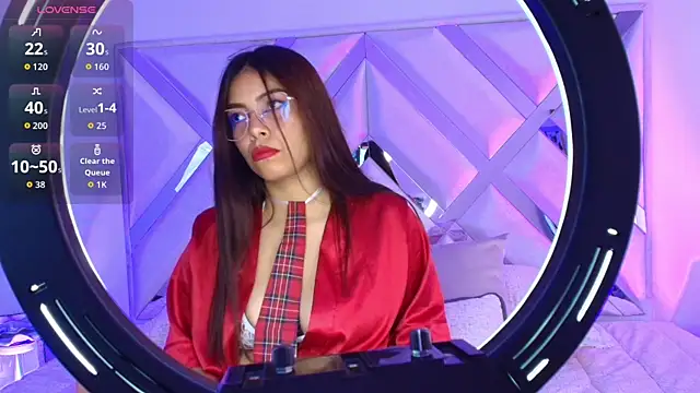 Ariana Castillo   online show from February 19, 12:56 pm