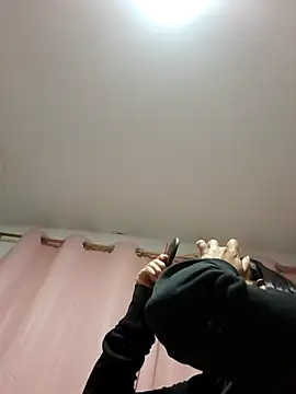 Ariana Castillo   online show from March 4, 11:38 am