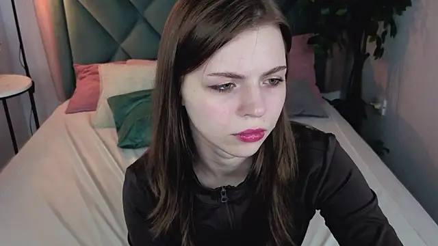 LesleySky online show from March 9, 8:24 pm