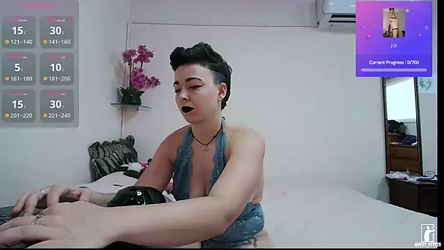 Snapshot of kittyfitty29 chatting on May 5, 9:56 pm kittyfitty29 online show from May 5, 9:56 pm