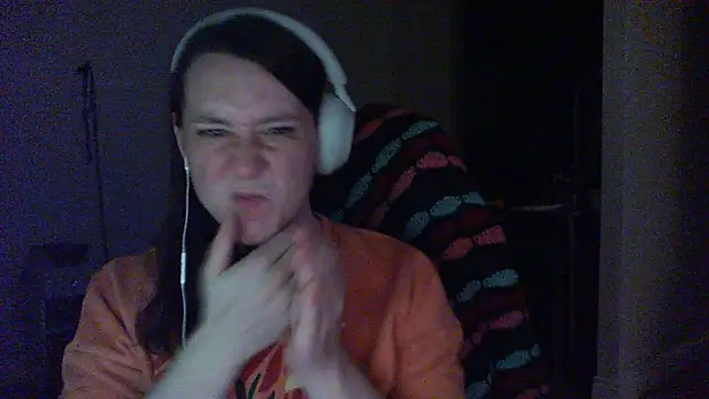 SpaceyLacey online show from February 24, 5:16 am