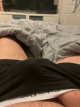 UkGuy20 online show from June 8, 8:53 pm