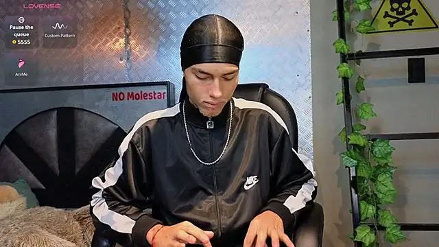 ItsZairen online show from March 12, 3:23 am